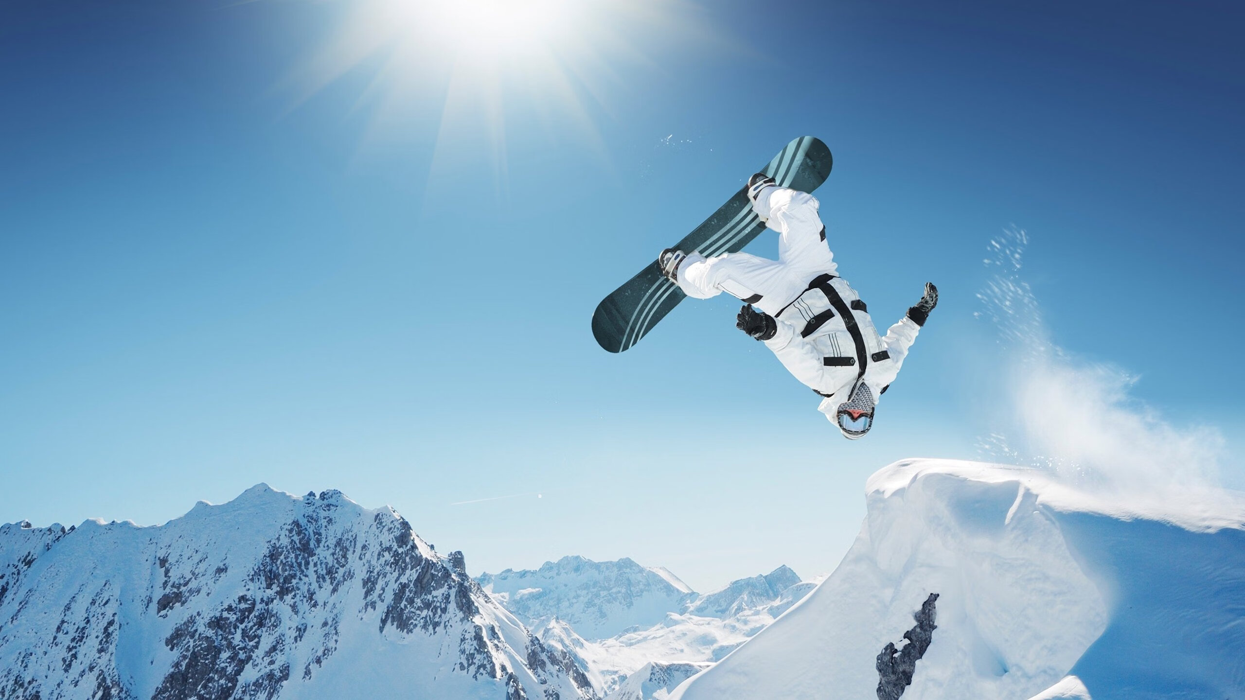 _太空滑雪:未来运动场景新体验_,太空滑板图片